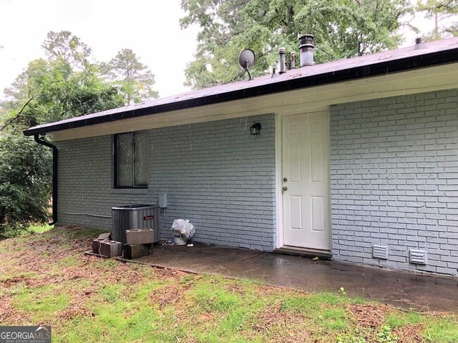 Building Photo - 408 Lexington Heights