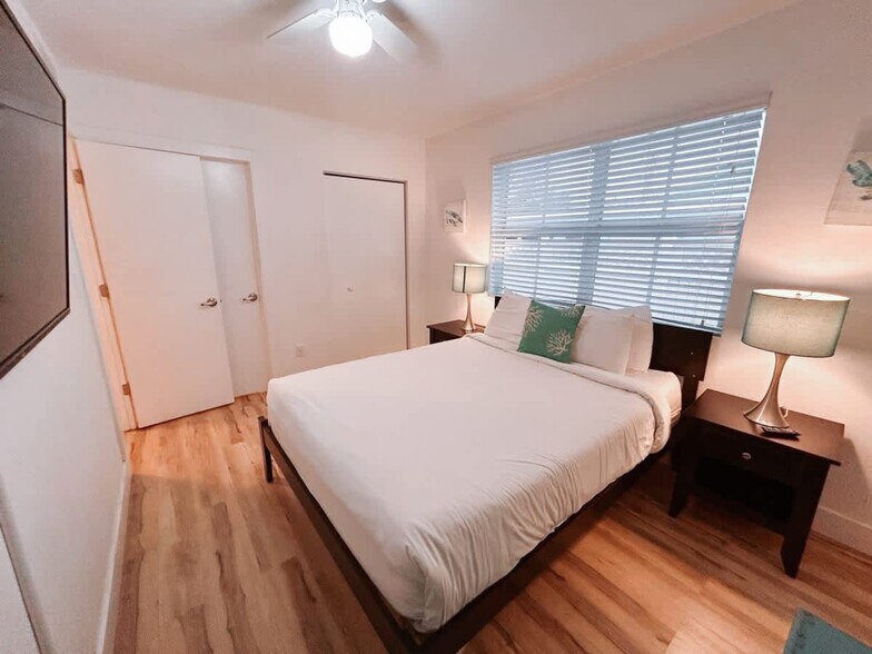 Building Photo - 3316 SE 4th St