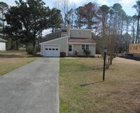 Building Photo - 3 BR / 2 BA home in Gated Community of Fai...