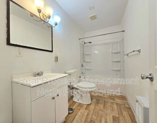 Building Photo - 15602 Ash Way