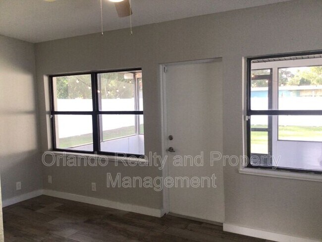 Building Photo - 520 Sunrise Dr