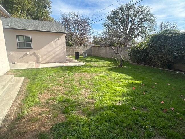 Building Photo - Spacious 3-Bed, 2-Bath Temple City House with 2-Car Garage