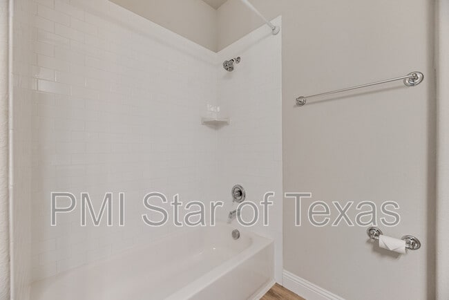 Building Photo - 4529 Titus Cir