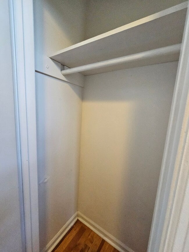 Building Photo - Town Of Springlake