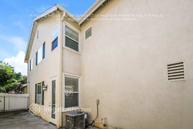 Building Photo - 1232 Date Palm Dr