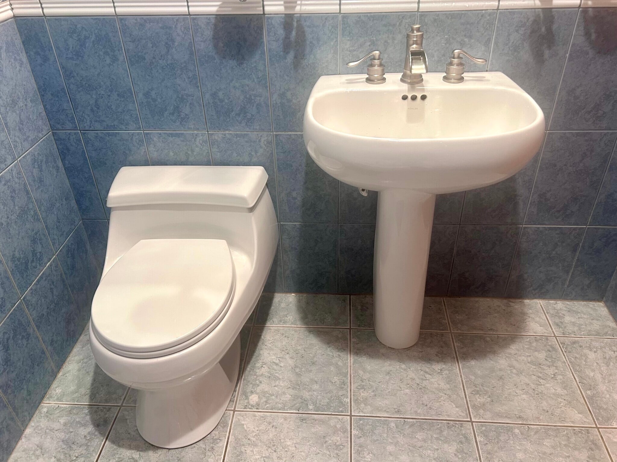 Building Photo - 140 Kenrick St