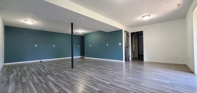 Building Photo - 3137 33rd Ave SW