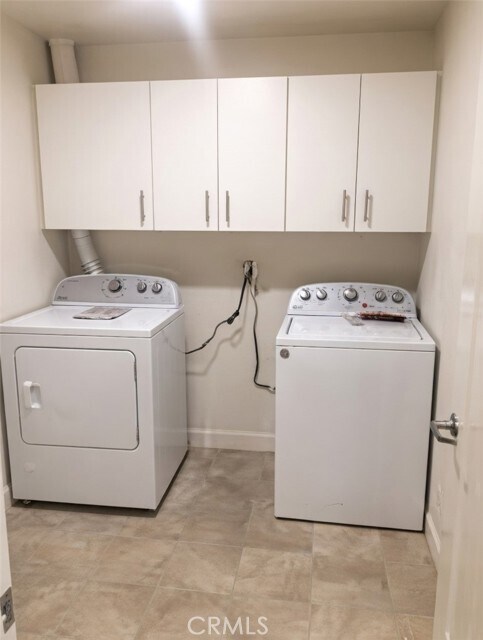 Building Photo - 436 S Virgil Ave