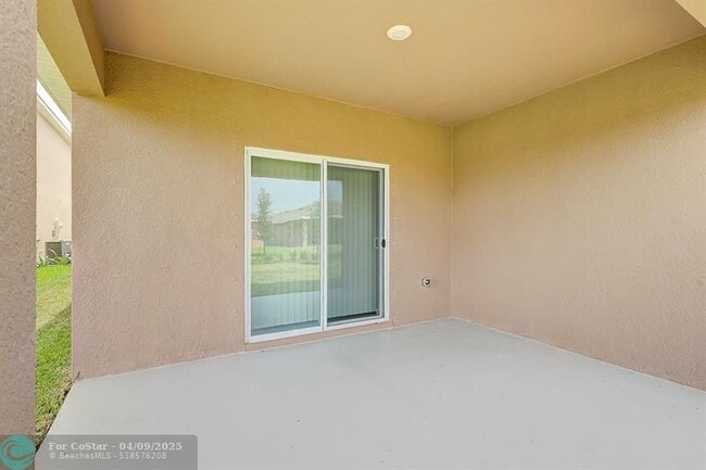 Building Photo - 12259 Rimini Wy