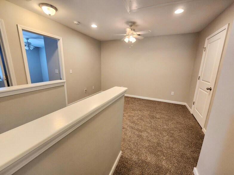 Building Photo - 404 Cypress Knees Ln