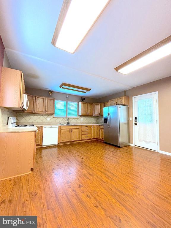 Building Photo - 405-383 S White Horse Pike