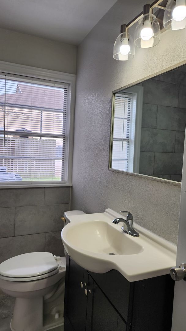 Building Photo - 5611 George Bush Dr