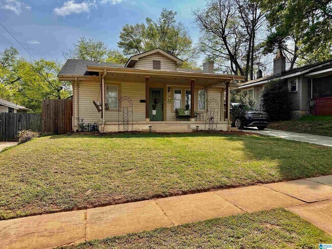 Building Photo - 5405 5th Ct S
