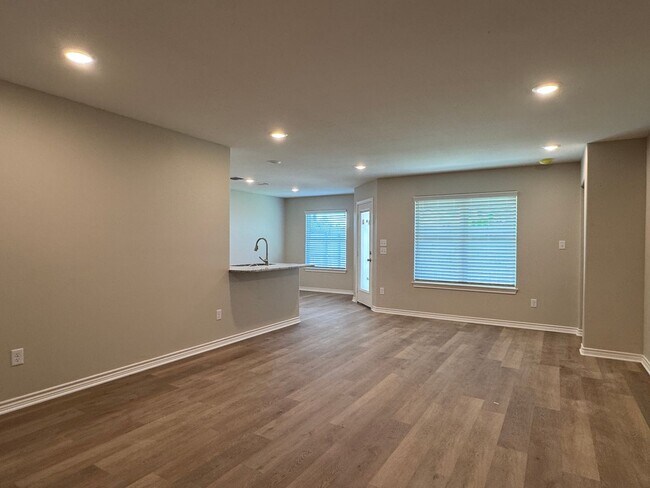 Building Photo - 14574 CR 2191