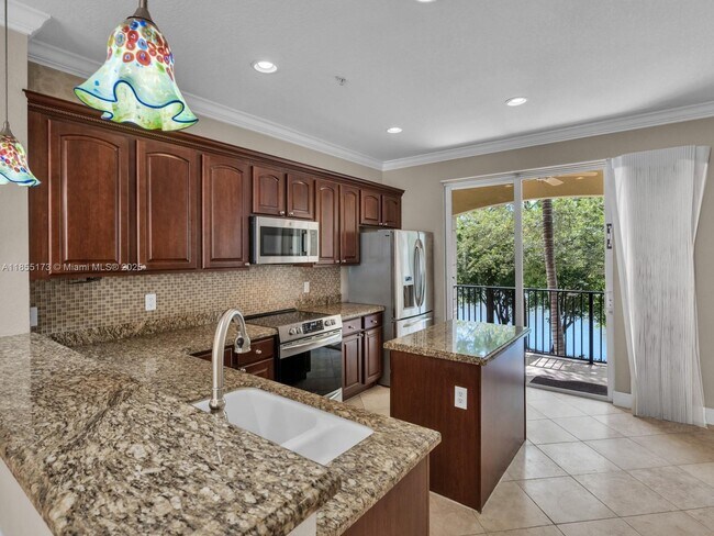 Building Photo - 2891 S Greenleaf Cir