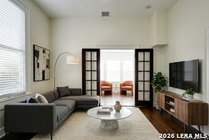 Building Photo - 423 W Woodlawn Ave