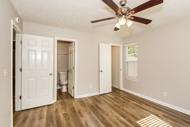 Building Photo - 113 Colemans Bluff Dr