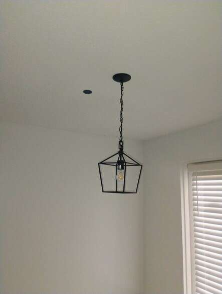 New blinds/lights in Dining room - 504 13th Pl