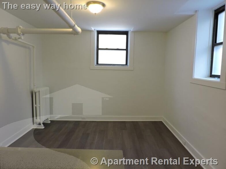 Building Photo - 84 Prescott St