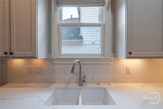 Building Photo - 3530 Greenleffe Dr