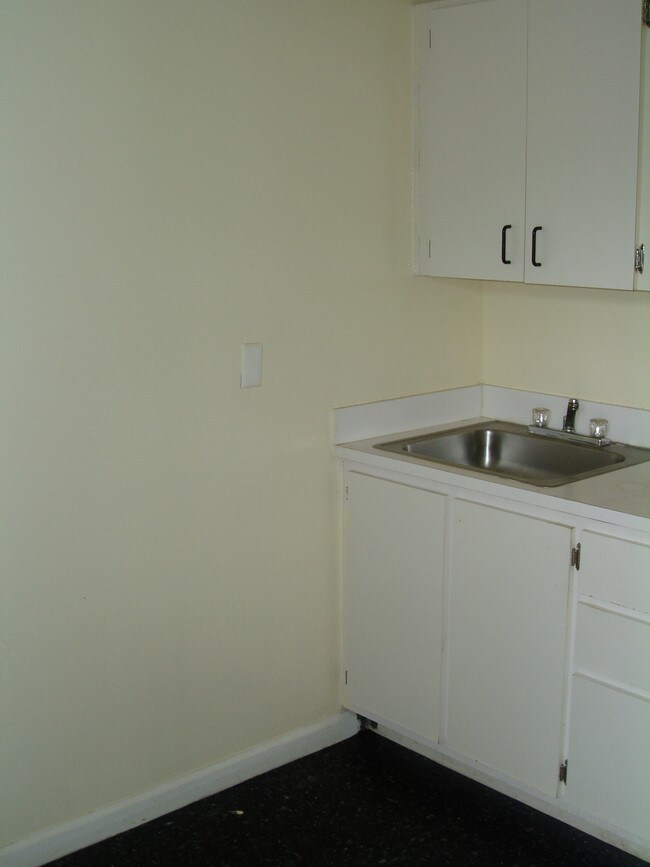 Kitchen Sink - Manhattan II