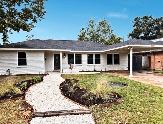 Primary Photo - 2007 Wakefield Dr