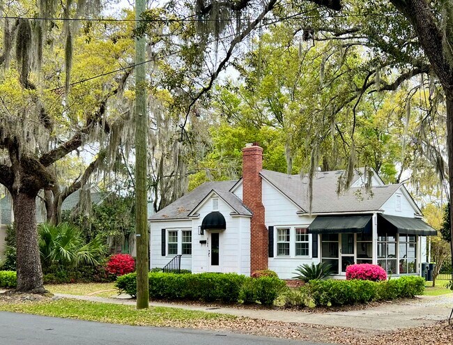 Building Photo - 2105 North St