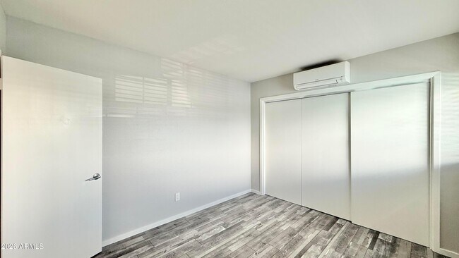 Building Photo - 44 E Roanoke Ave