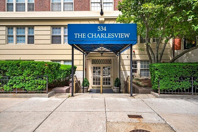 Building Photo - 534 Beacon St