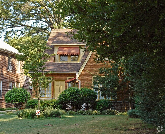 2196 Washington Ave 2196 Washington Ave Memphis TN 38104 Apartment