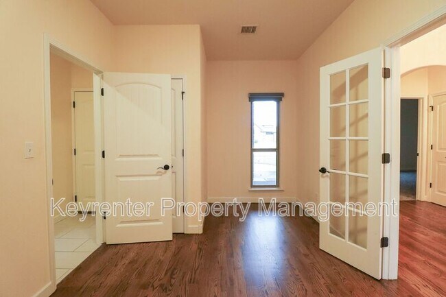 Building Photo - 18618 E 45th St S