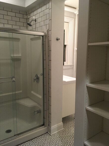 Building Photo - 221 W Lanvale St