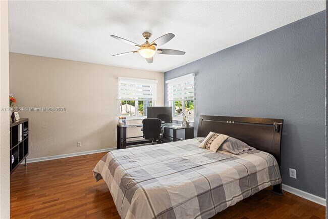Building Photo - 1515 Winterberry Ln