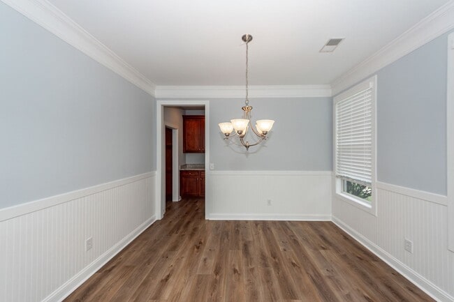 Building Photo - 4 Bedroom, 2.5 Bathroom Home in Reminisce ...