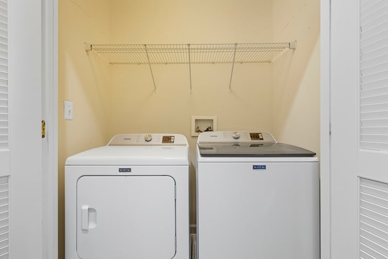 Building Photo - 613 Spectator Ave