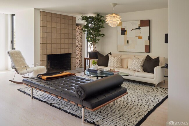 Building Photo - 169 Amber Dr