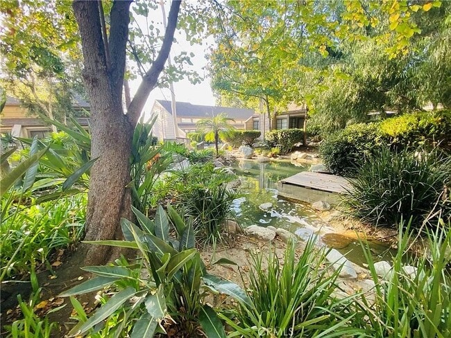 Building Photo - 511 Lazy Creek Cir