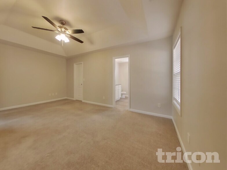 Building Photo - 177 Whetstone Way