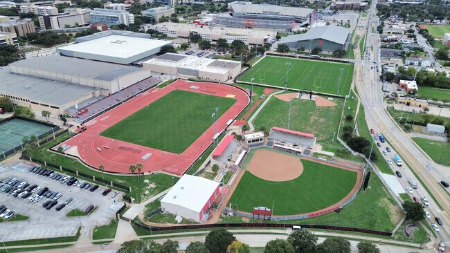 Building Photo - 3613 Rosalie St