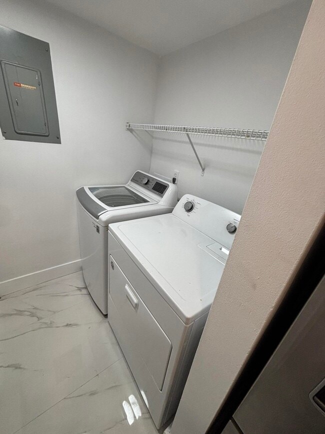 Building Photo - 4969 Sable Pine Cir