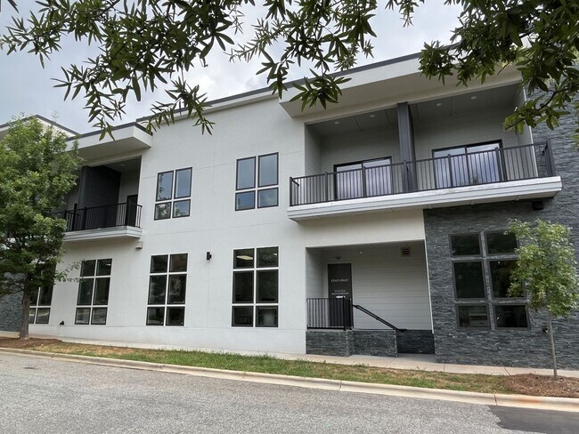 Building Photo - Brand New Corner Unit 2 Bed Condo in Corne...
