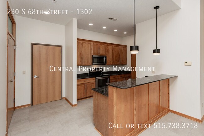Building Photo - 230 S 68th St