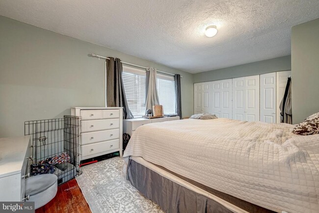 Building Photo - 300 Reneau Way
