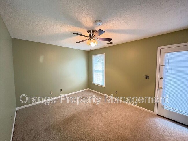 Building Photo - 343 Old Greenville Hwy