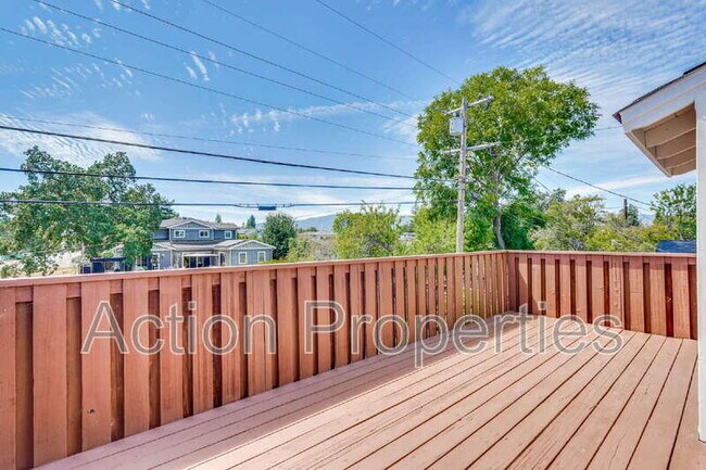 Building Photo - 3806 Century Dr