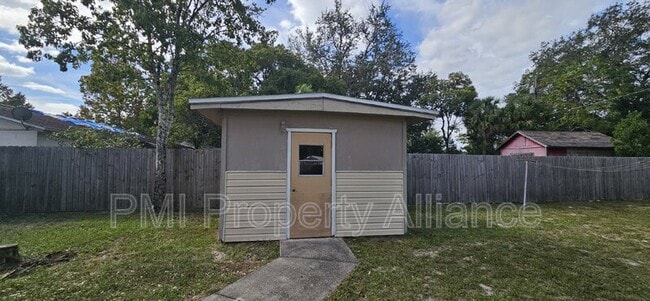 Building Photo - 411 Edwin St