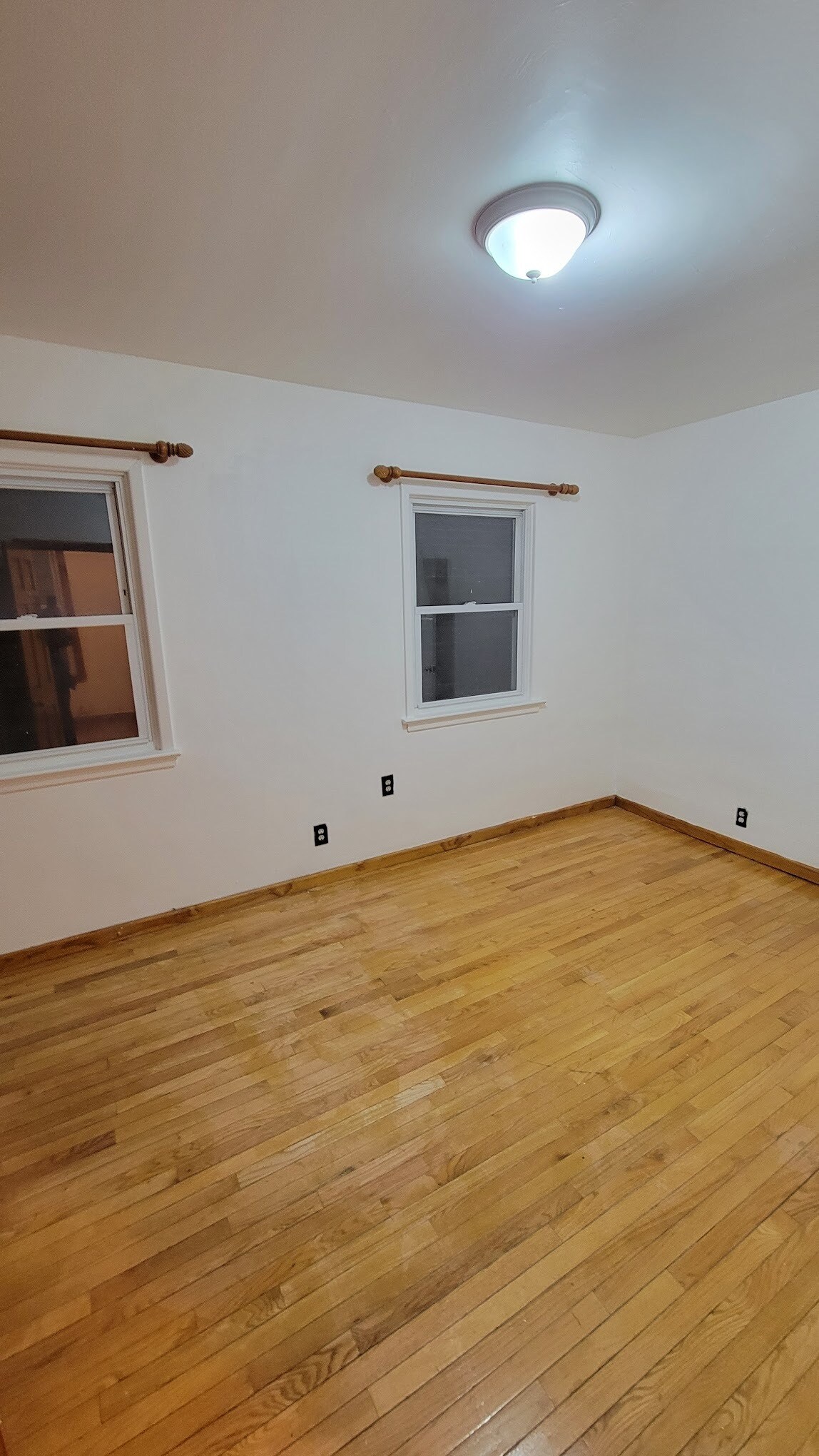 Building Photo - 7411 Park Ave