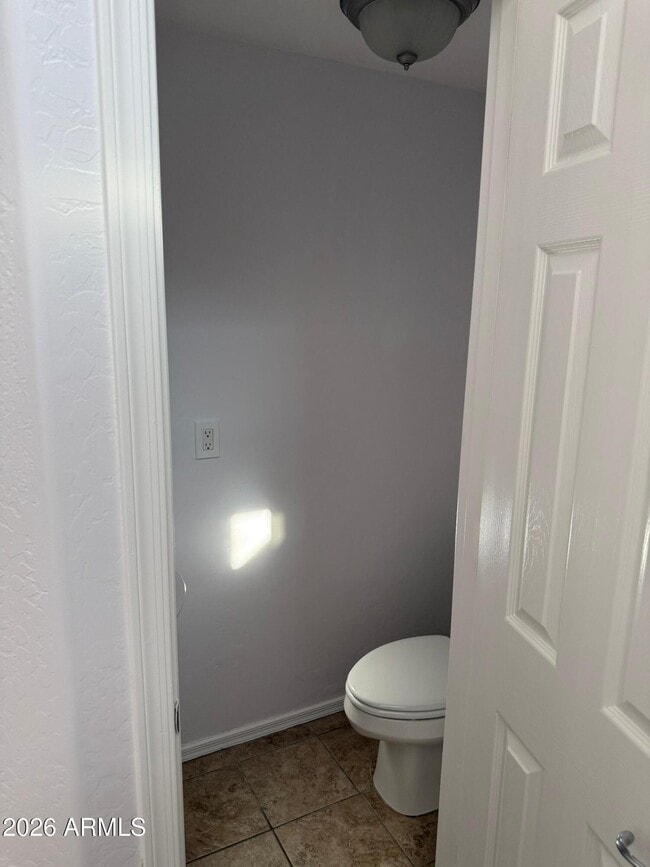 Building Photo - 4752 E Laurel Ave