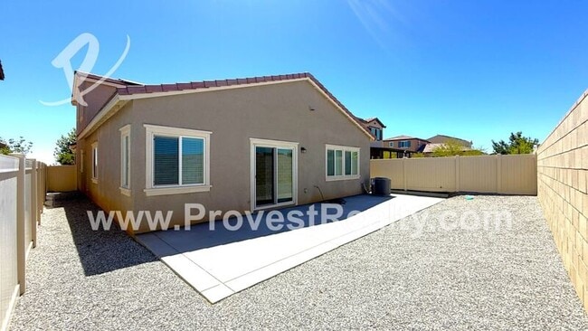 Building Photo - 10732 Quarter Horse Ave