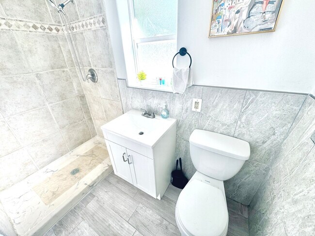 Building Photo - 10154 Campo Rd